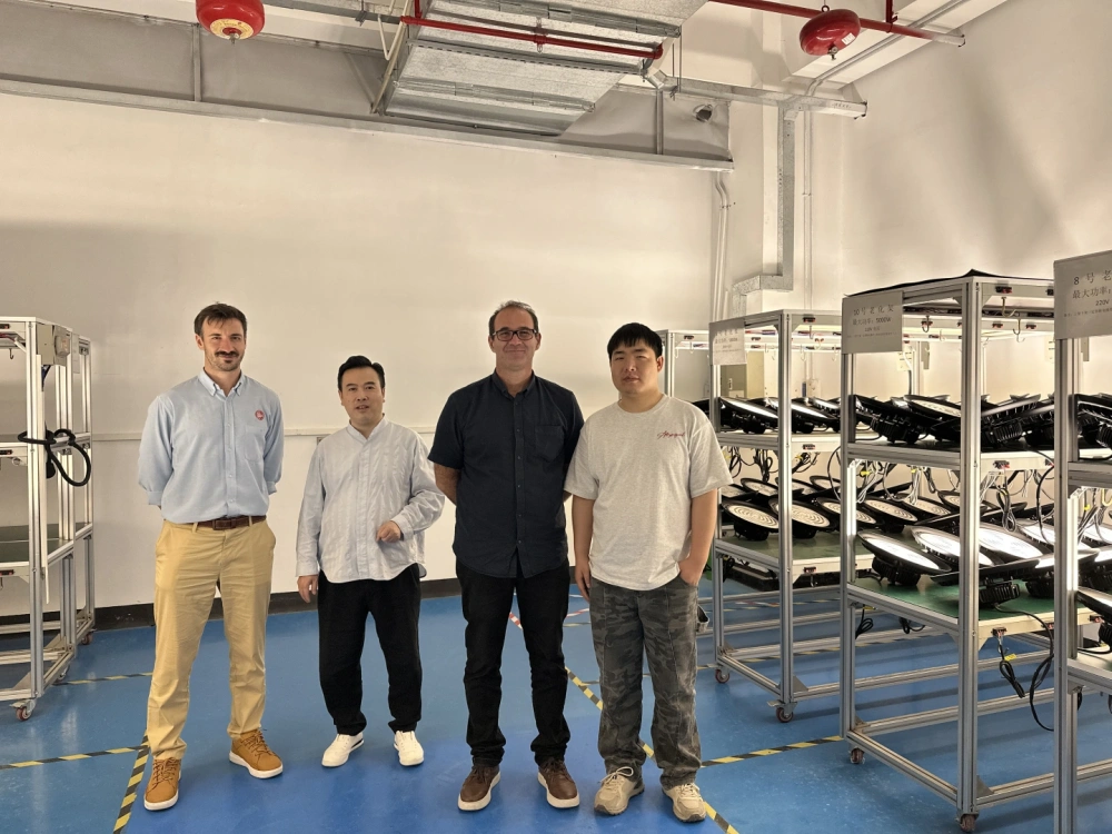 Argentine Clients Visited SEEKINGLED Factory