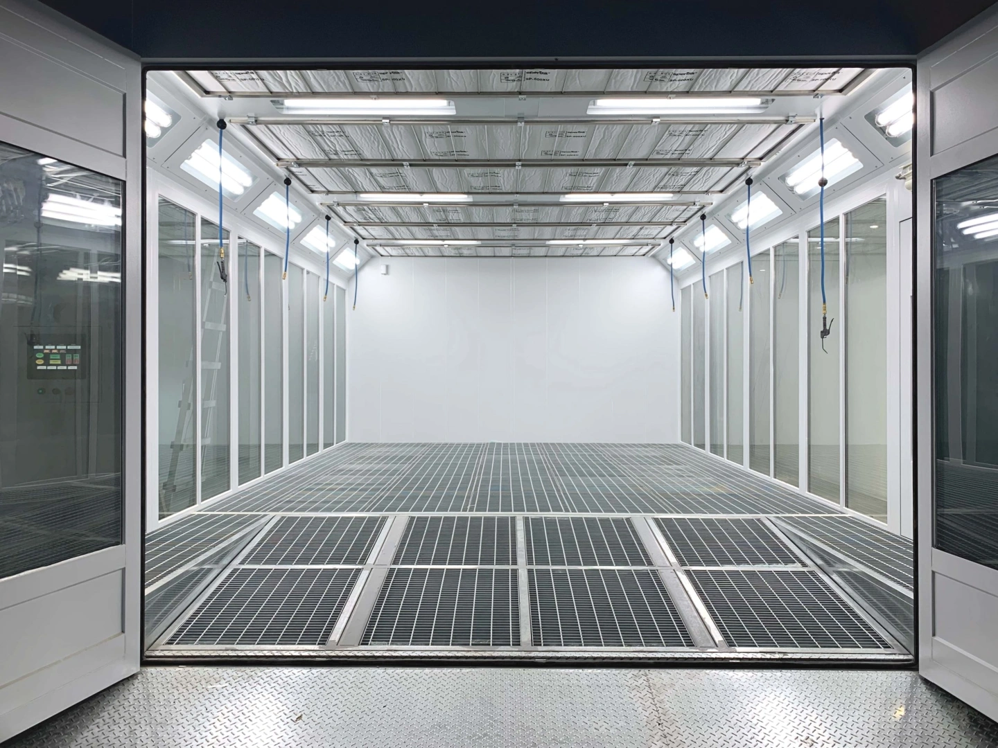 BAY51 and LO series for paint booths